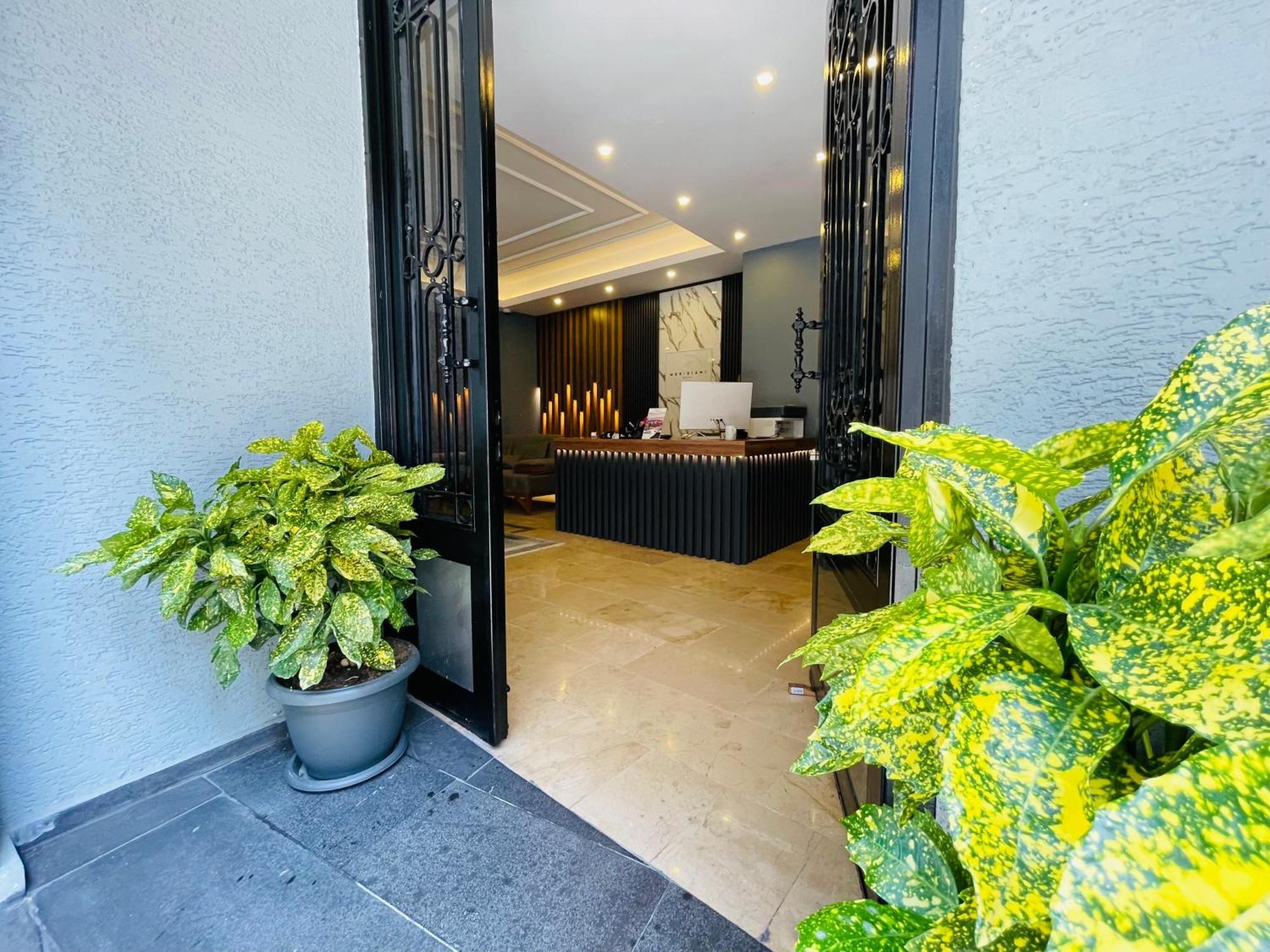 Meridiani Taksim Hotel Стамбул Экстерьер фото